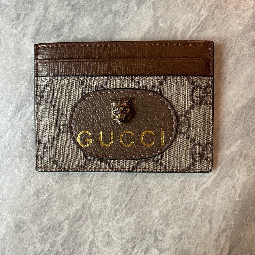 Card holder